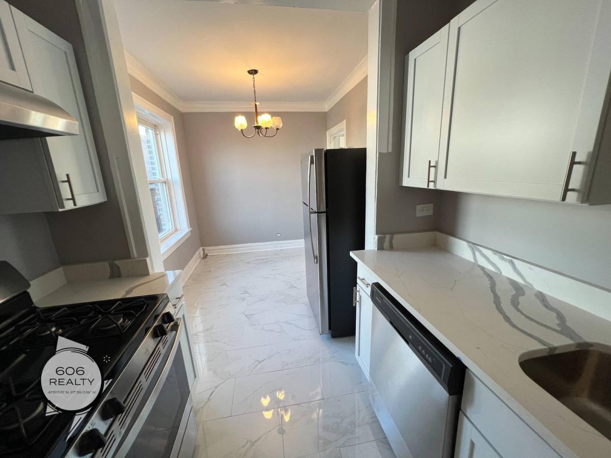 Apartment for rent at 4666 N Spaulding Ave #3F, Chicago, IL 60625