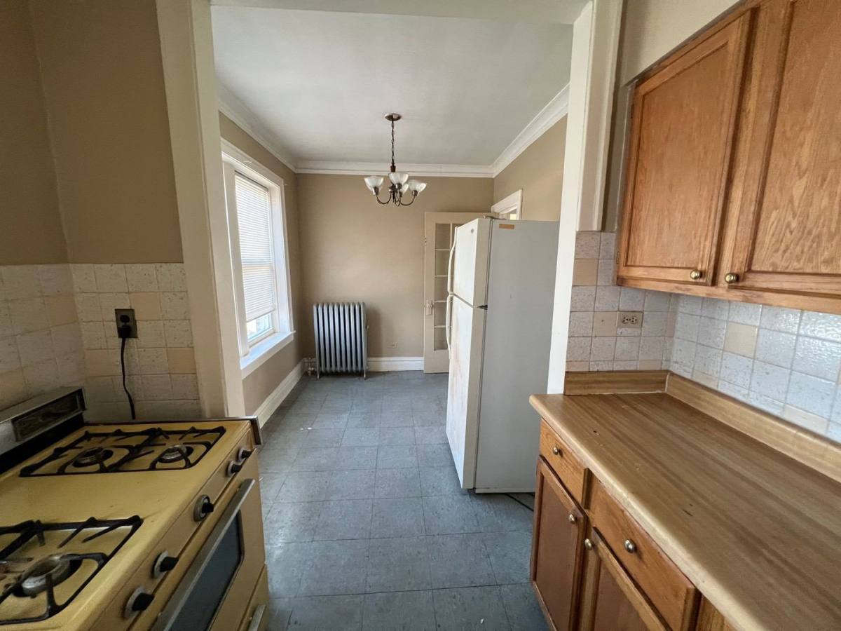 Apartment for rent at 4666 N Spaulding Ave #3F, Chicago, IL 60625