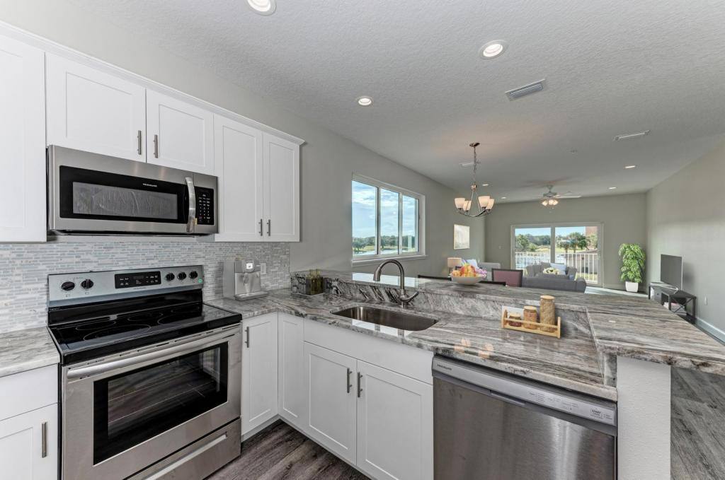 Apartment for rent at 2225 14th Ave W, Palmetto, FL 34221