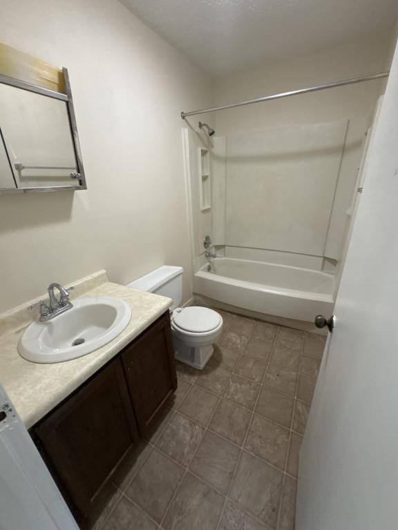Apartment for rent at 211 Dodge Dr, Rogersville, TN 37857