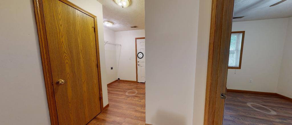 Apartment for rent at 907 W Cherry St, Marion, IL 62959