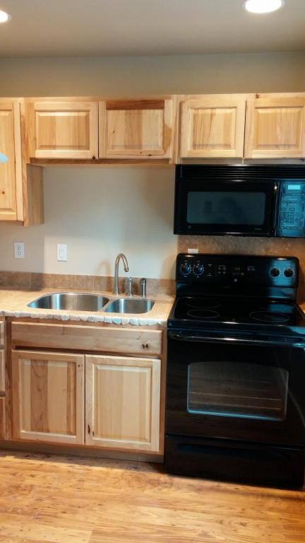 Apartment for rent at 605 NW Sonora Dr, Bend, OR 97703
