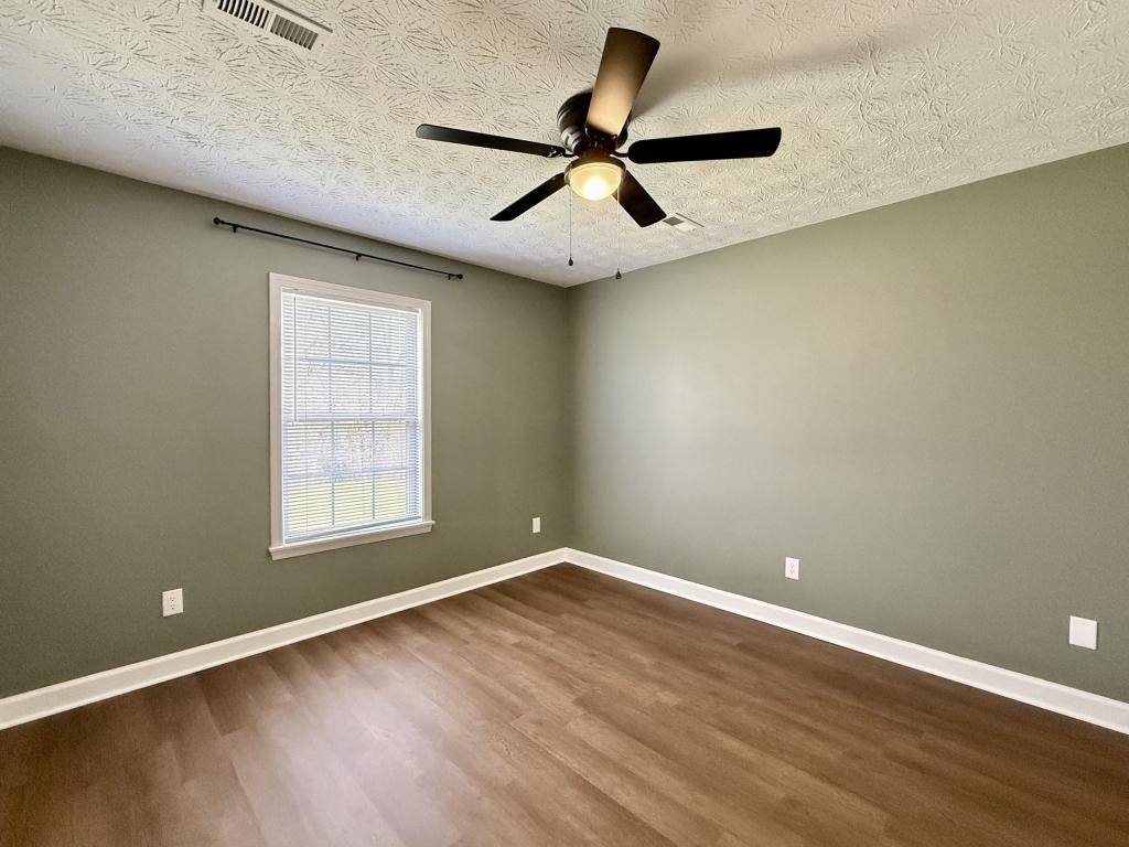 Townhouse for rent at 3875 Erwin Highway 5, Afton, TN 37616