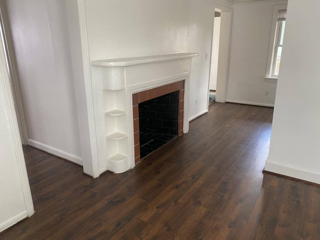 Apartment for rent at 4916 S Wayne Rd #1, Wayne, MI 48184