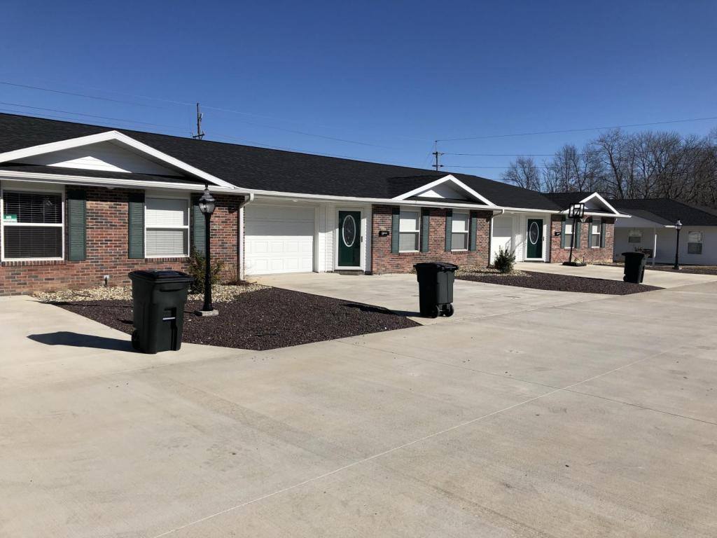 Apartment for rent at 1311 E Blvd #C, Marion, IL 62959