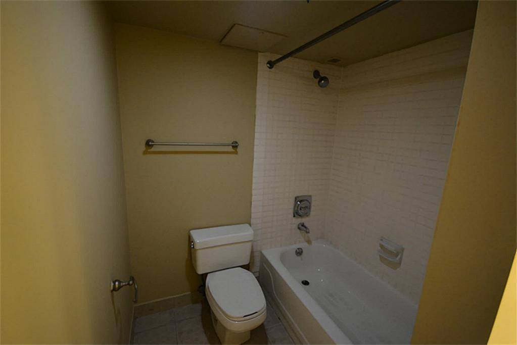 Apartment for rent at 3525 Sage Rd #702, Houston, TX 77056
