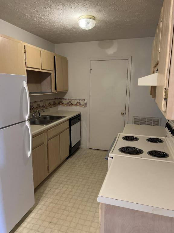 Apartment for rent at 305 Farside Dr #9 37, Rogersville, TN 37857