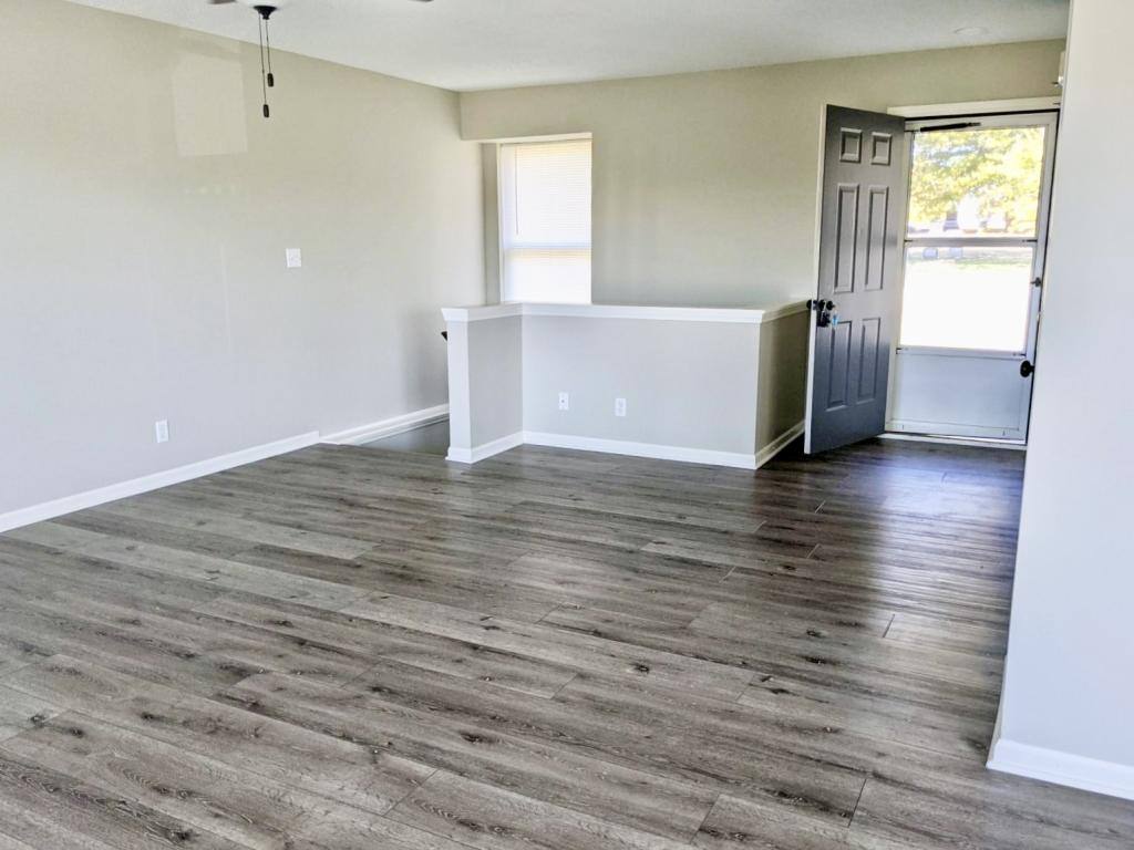 Townhouse for rent at 502 N Grove, Kearney, MO 64060
