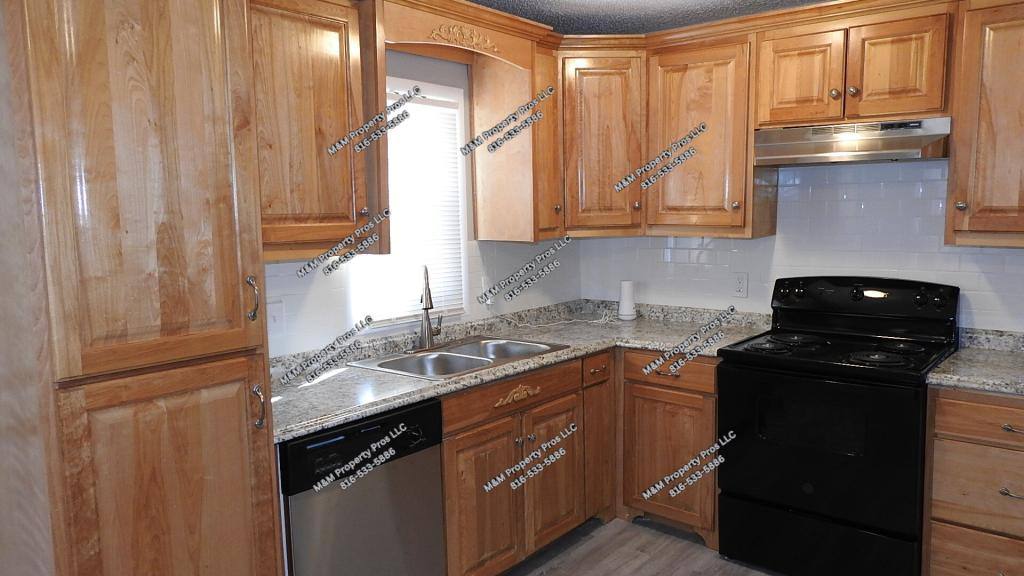 House for rent at 1625 Holt Lane, Kansas City, KS 66102