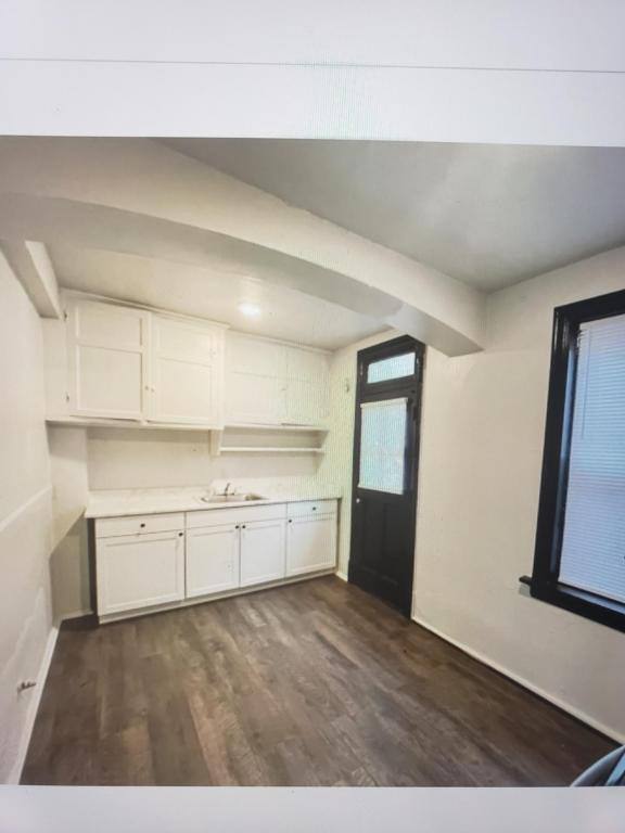 Apartment for rent at 4329 S Grand, Saint Louis, MO 63111