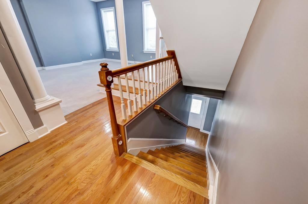 Apartment for rent at 850 Lincoln Ave #2, Cincinnati, OH 45206