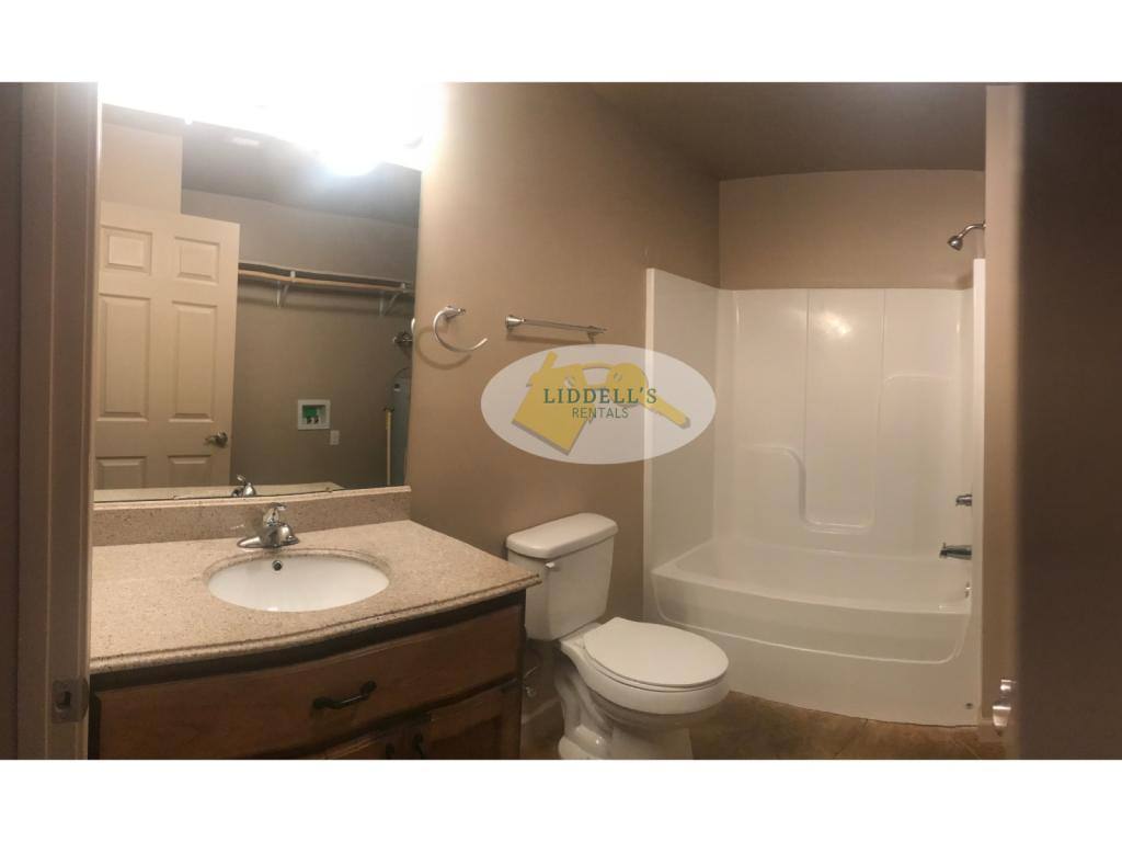 Apartment for rent at 506 W Mueller St #2, Paragould, AR 72450