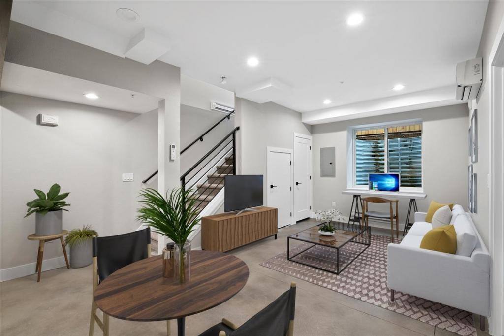 Apartment for rent at 1327 Jersey St, Denver, CO 80220
