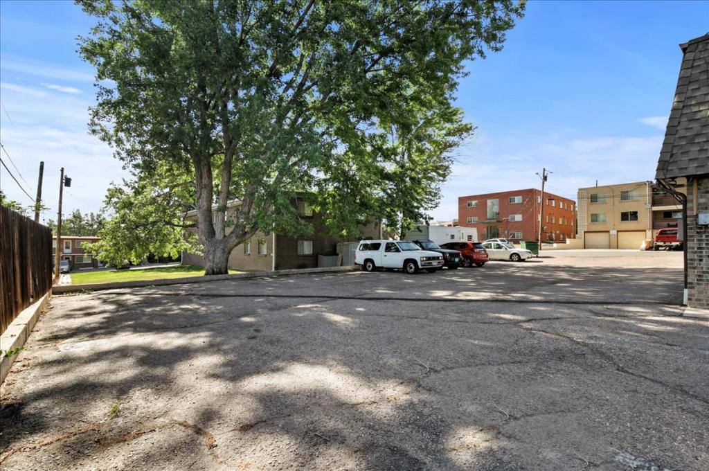 Apartment for rent at 5567 S Sherman Circle, Littleton, CO 80121