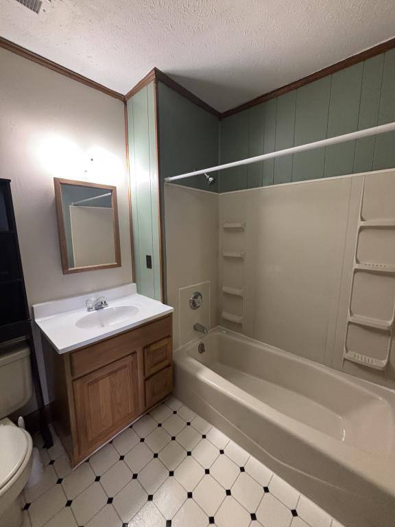 Apartment for rent at 101 W Broadway St, Rogersville, TN 37857