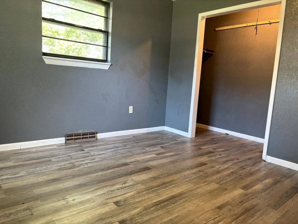 House for rent at 1110 Clayzel Dr, El Dorado Springs, MO 64744