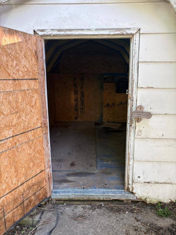 House for rent at 801 E 9th St, Lamar, MO 64759