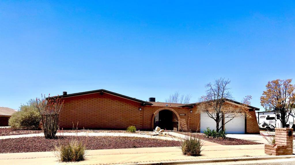 House for rent at 11676 Andrienne Dr, El Paso, TX 79936