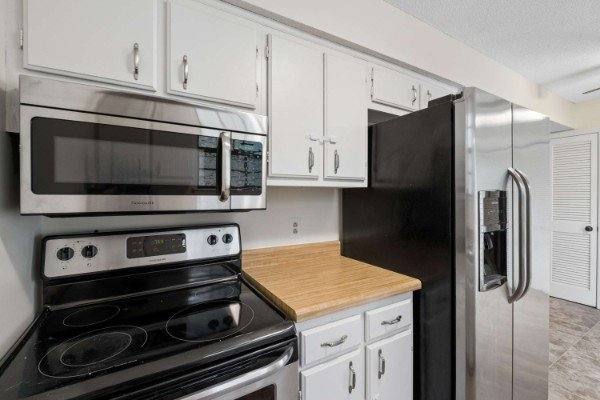 Townhouse for rent at 1404 Quail Run, Nashville, TN 37214