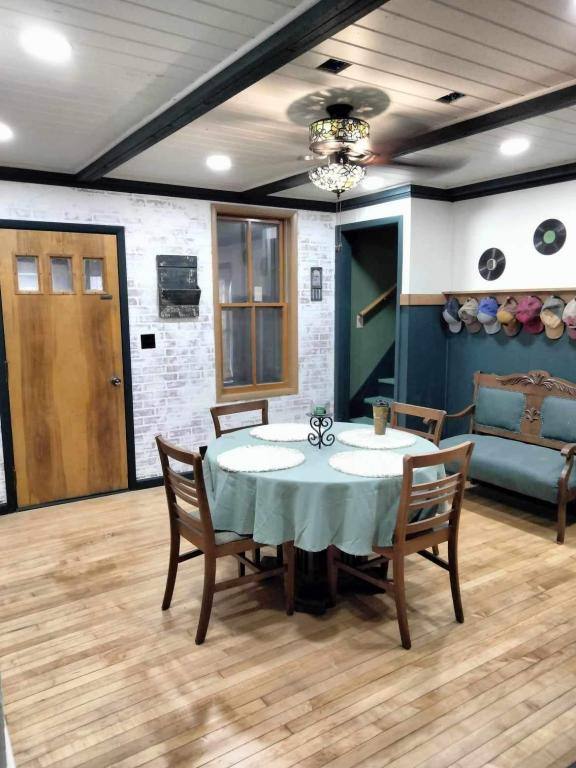 House for rent at 1222 9th St S, La Crosse, WI 54601