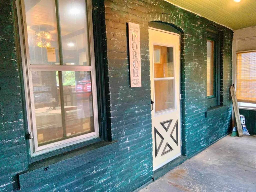 House for rent at 1222 9th St S, La Crosse, WI 54601