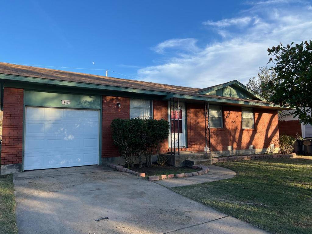 House for rent at 843 NW 58th St, Lawton, OK 73505