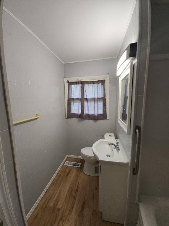 House for rent at 3233 E 176th St, Hammond, IN 46323