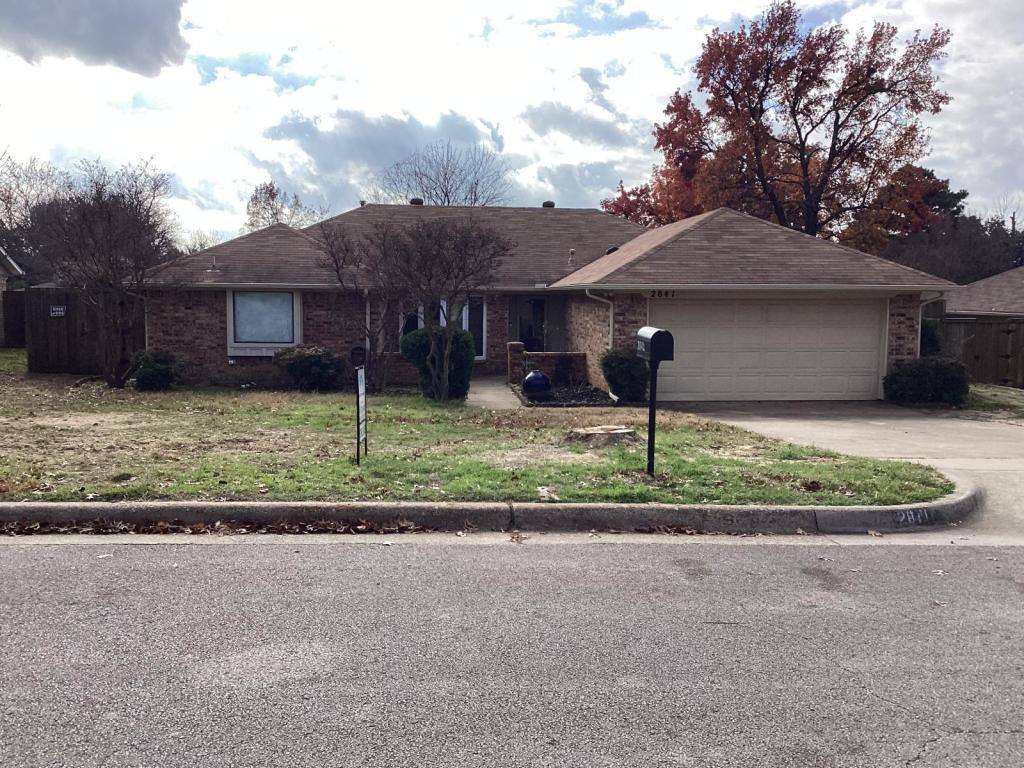House for rent at 2841 Southridge Dr, Grapevine, TX 76051