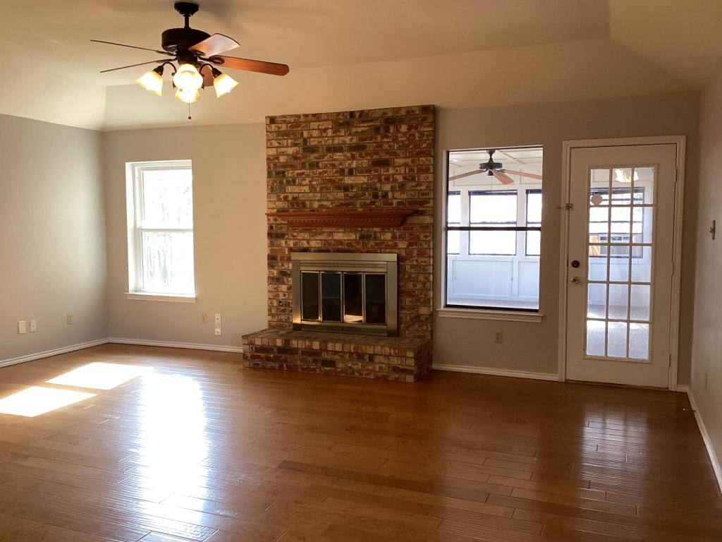 House for rent at 2841 Southridge Dr, Grapevine, TX 76051