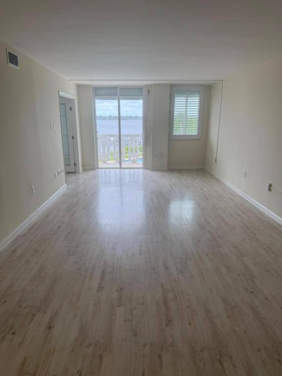 Condo for rent at 925 N Halifax Ave, Daytona Beach, FL 32118