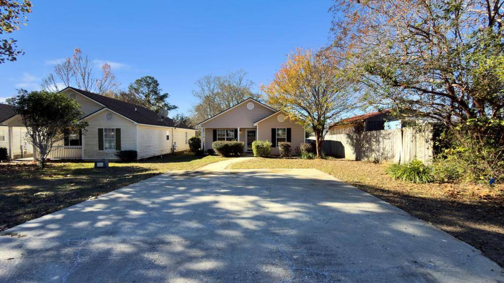 House for rent at 3713 Mulligan Rd, Valdosta, GA 31605