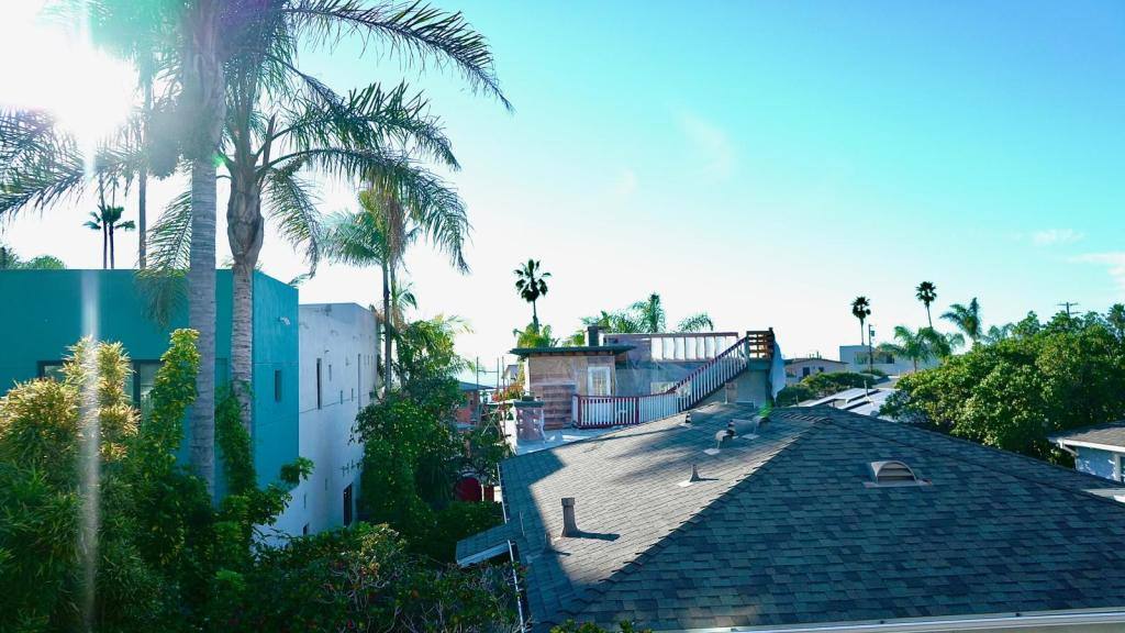 Apartment for rent at 733 Beryl St, San Diego, CA 92109