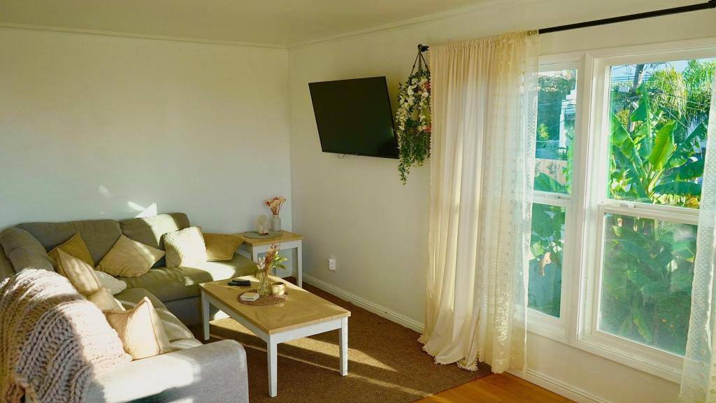 Apartment for rent at 733 Beryl St, San Diego, CA 92109