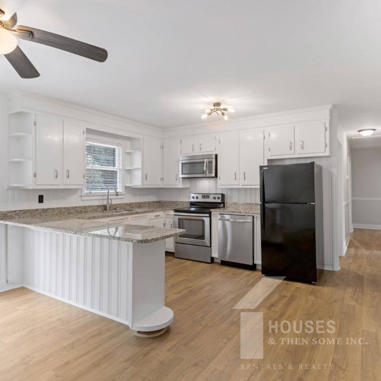 House for rent at 9 Forestdale Dr, Taylors, SC 29687
