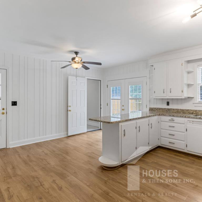 House for rent at 9 Forestdale Dr, Taylors, SC 29687