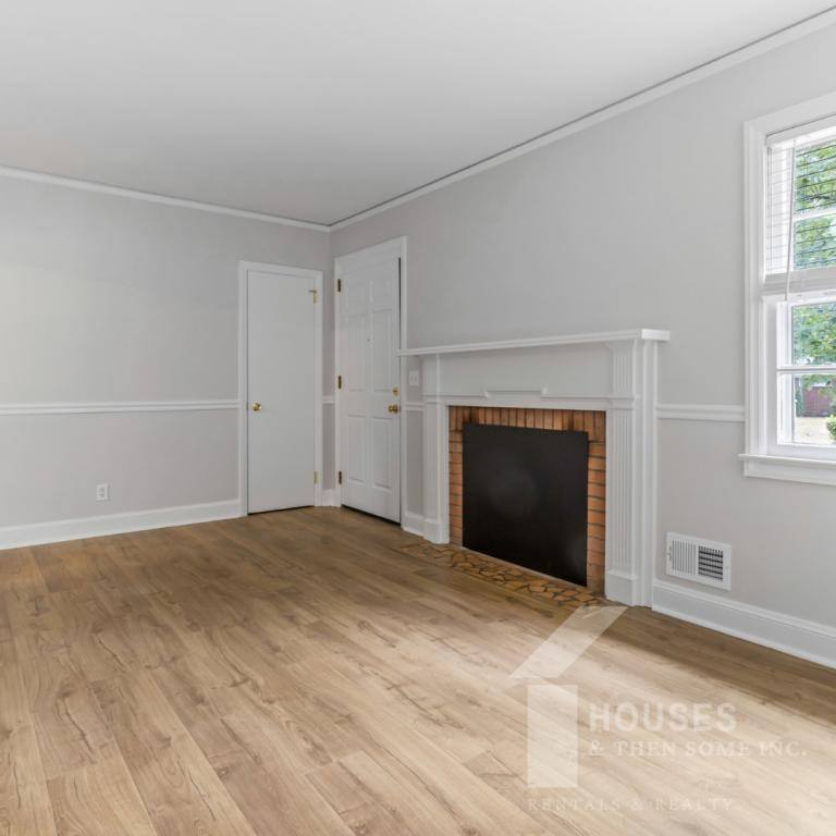 House for rent at 9 Forestdale Dr, Taylors, SC 29687