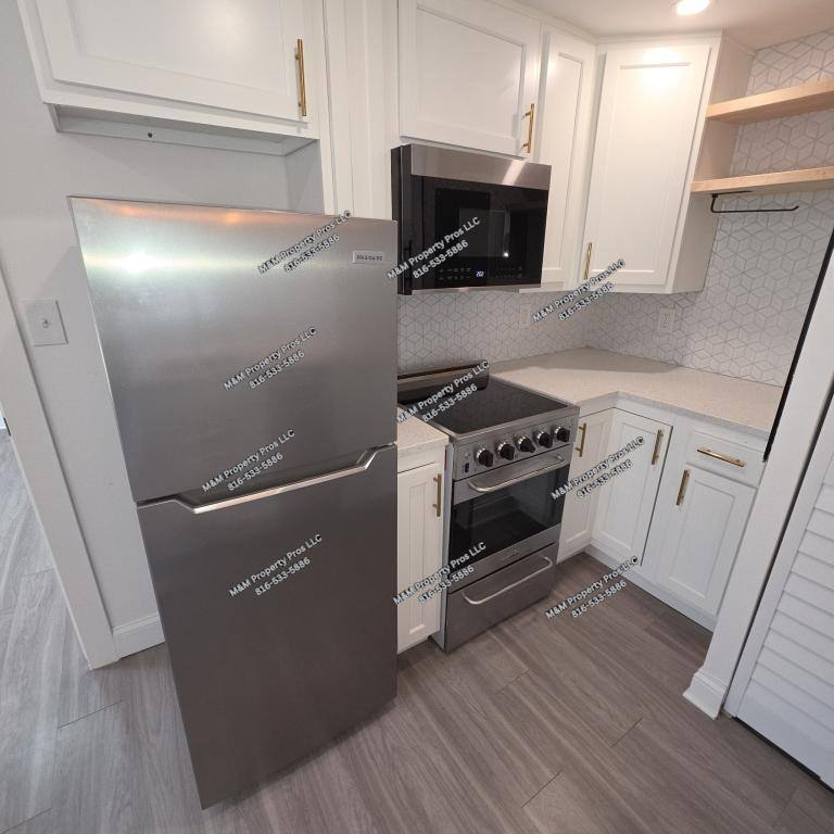 Apartment for rent at 4042 Harrison St #302, Kansas City, MO 64110