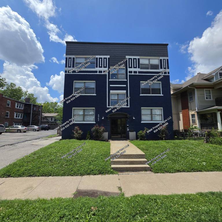 Apartment for rent at 4042 Harrison St #302, Kansas City, MO 64110