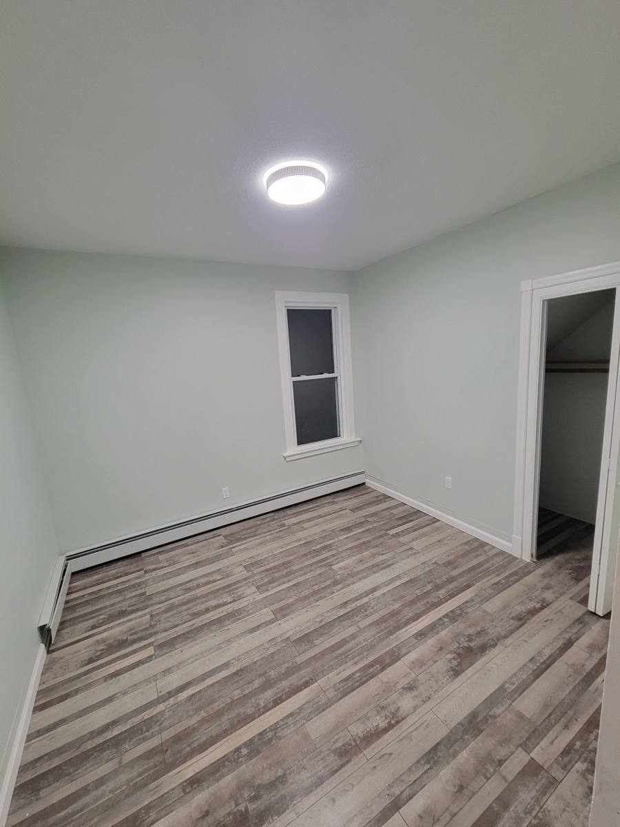 Apartment for rent at 47 Williams St #1, Hartford, CT 06120