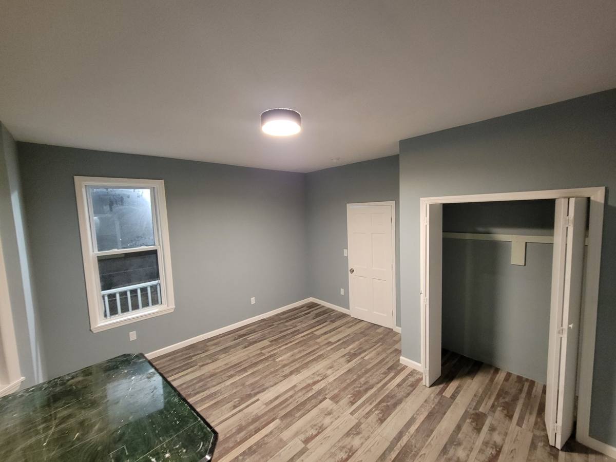 Apartment for rent at 47 Williams St #1, Hartford, CT 06120