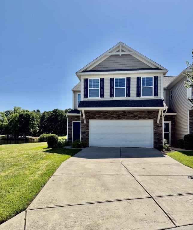 Townhouse for rent at 880 Summerlake Dr, Fort Mill, SC 29715