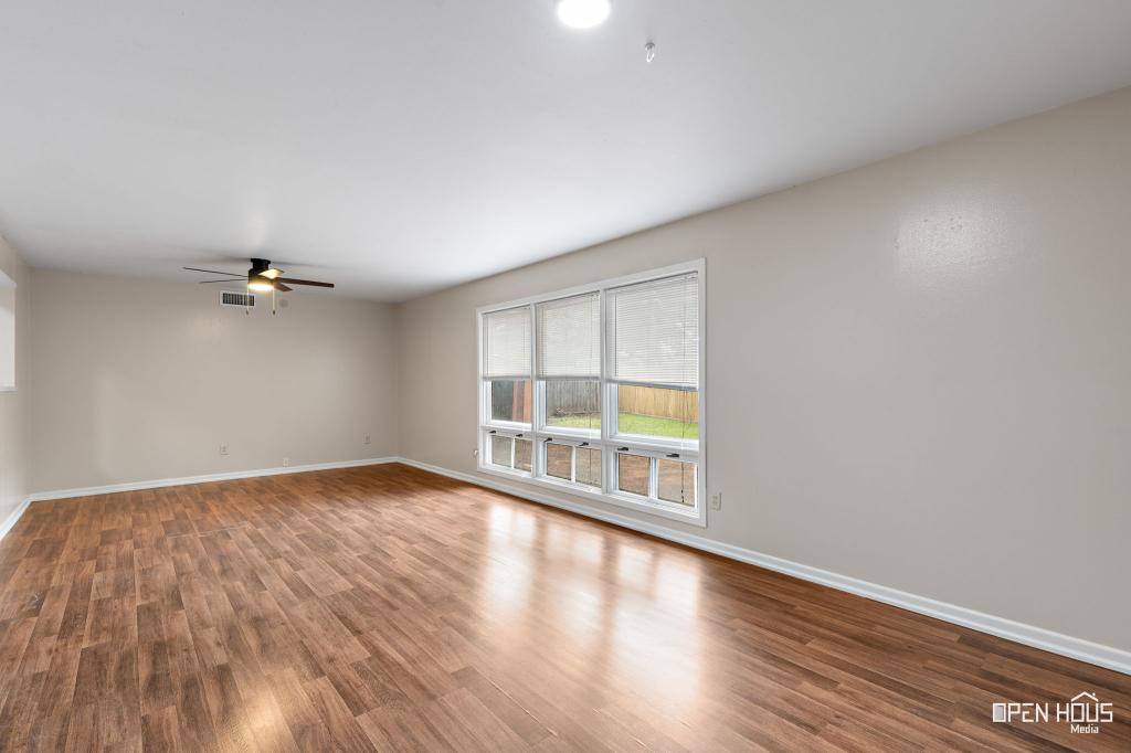House for rent at 4202 Meadowbrook Dr, Wichita Falls, TX 76308