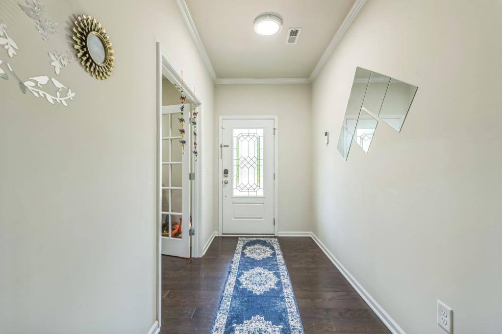 House for rent at 1012 Leland Dr, Matthews, NC 28104