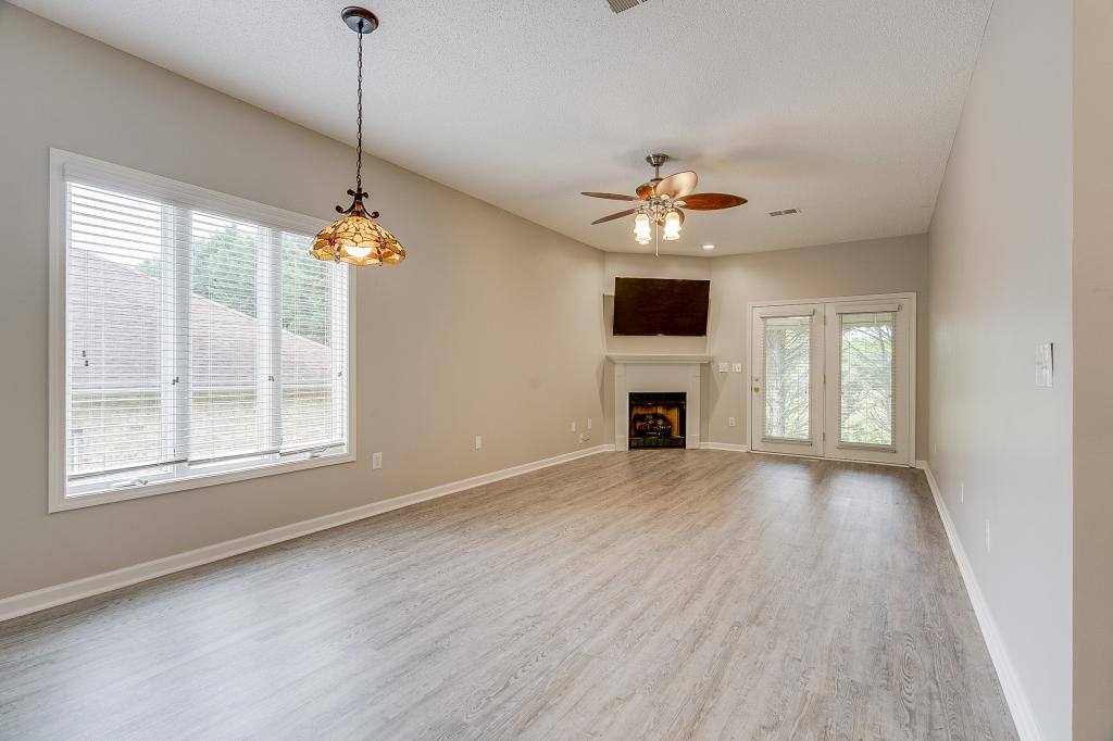 Condo for rent at 176 S Austin Springs Rd, Johnson City, TN 37601