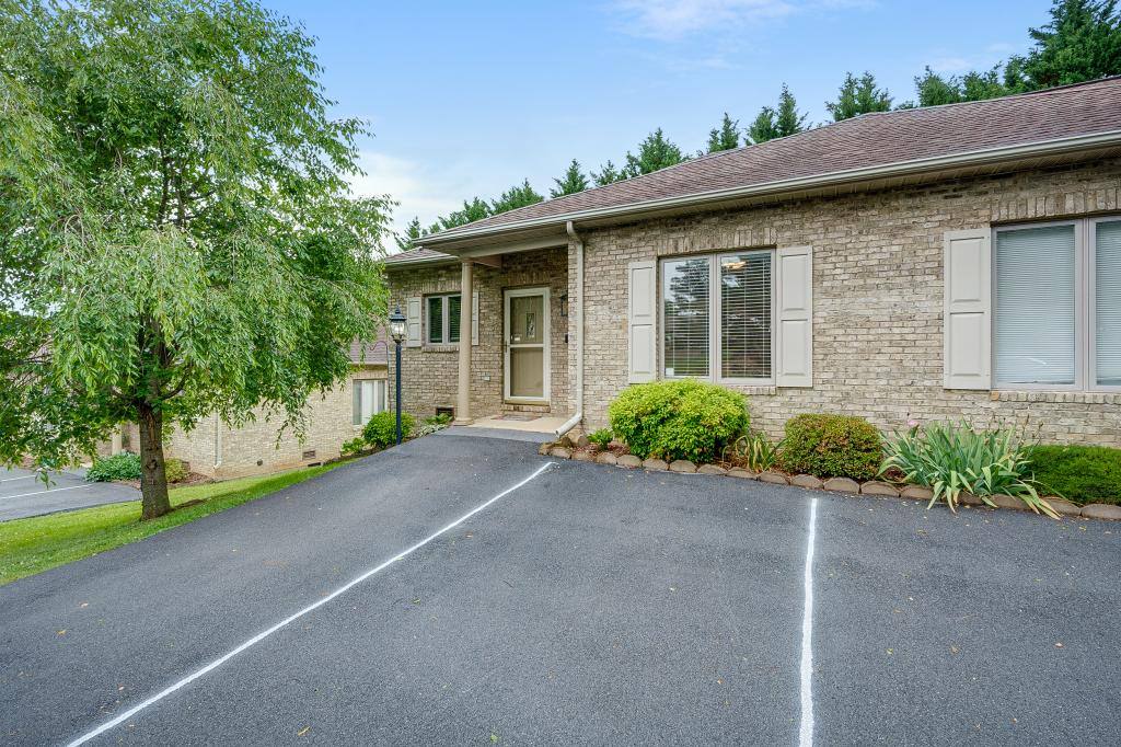 Condo for rent at 176 S Austin Springs Rd, Johnson City, TN 37601