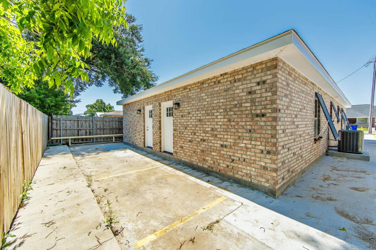 Apartment for rent at 619 Magnolia St, Thibodaux, LA 70301