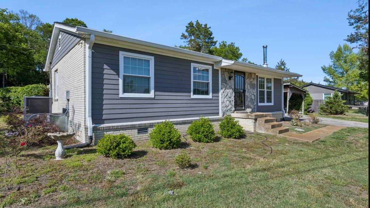 House for rent at 15 Cedar Creek Dr, Mount Juliet, TN 37122
