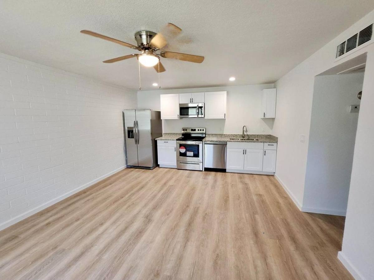 Apartment for rent at 9644 N 11th Ave #5, Phoenix, AZ 85021