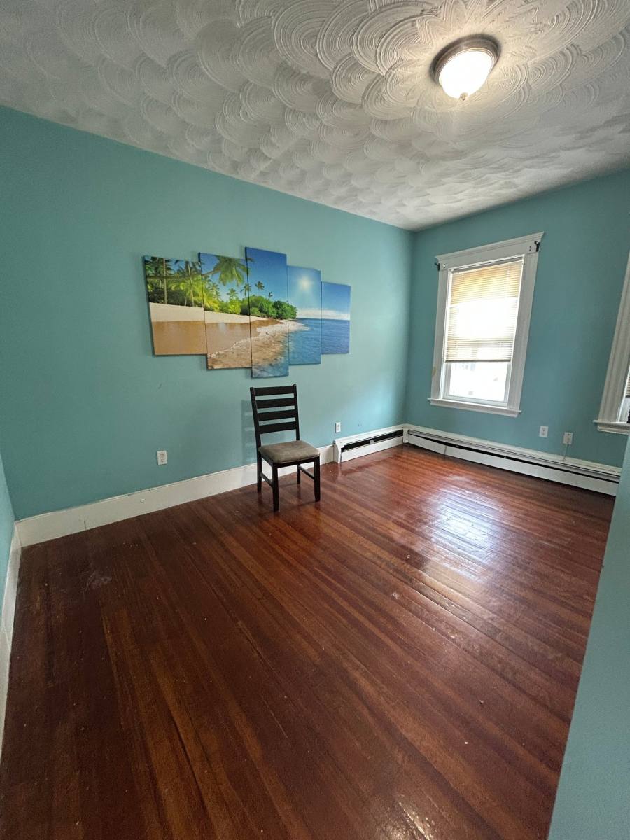 Apartment for rent at 109 Ferry St #3, Lawrence, MA 01840