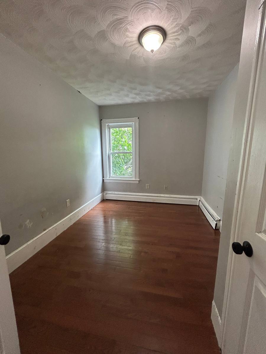 Apartment for rent at 109 Ferry St #3, Lawrence, MA 01840